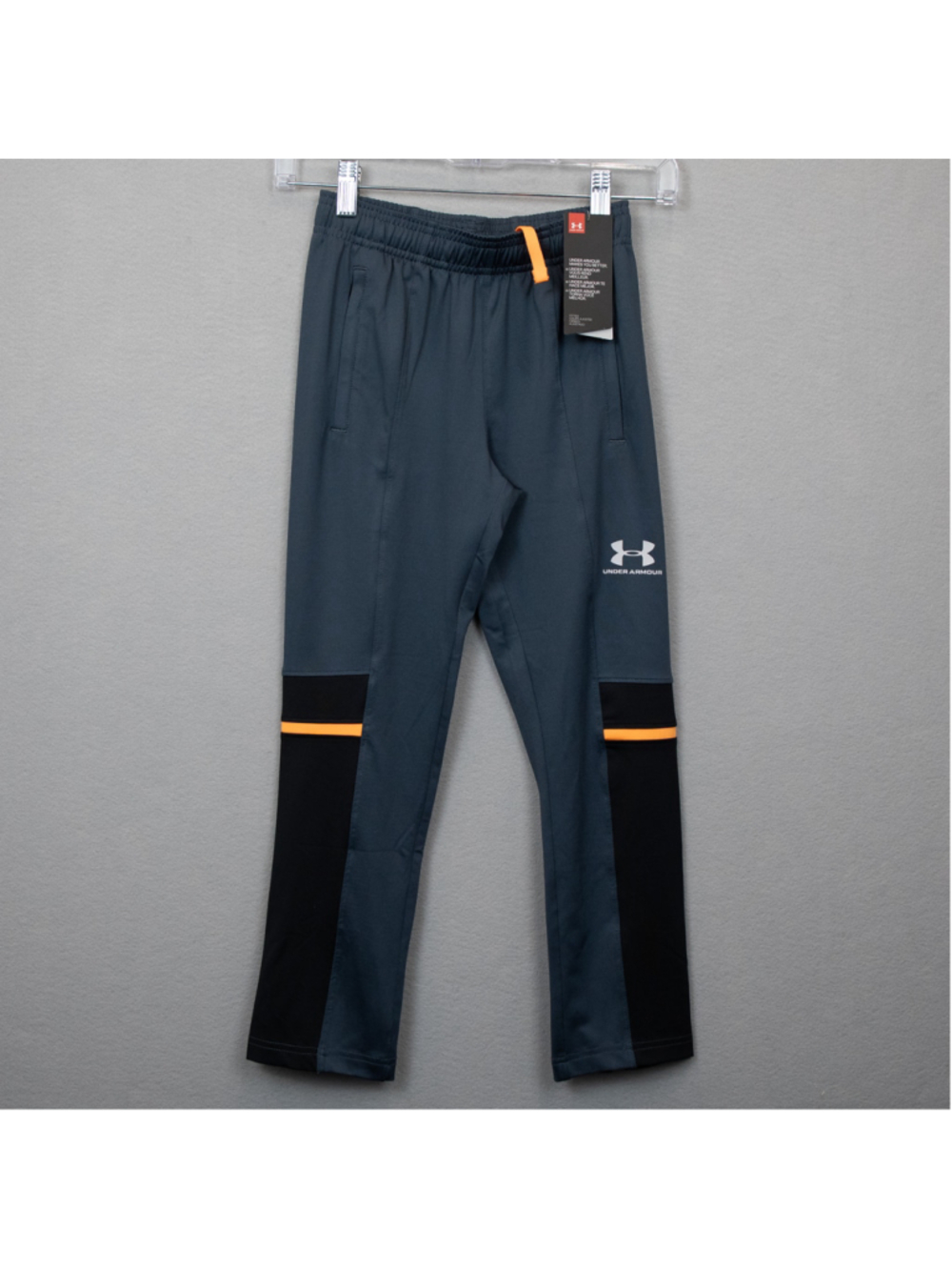 Boys Under Armour grey joggers NWT-S